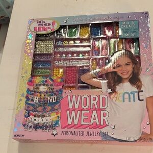 NWT Word Wear Jewelry Set